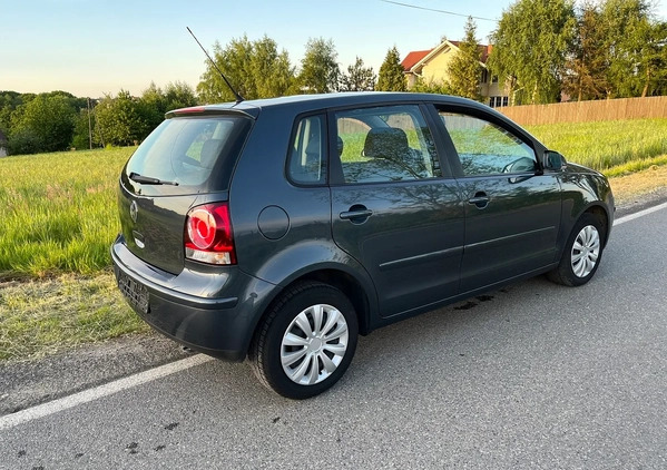 Volkswagen Polo cena 14700 przebieg: 151000, rok produkcji 2009 z Wadowice małe 154